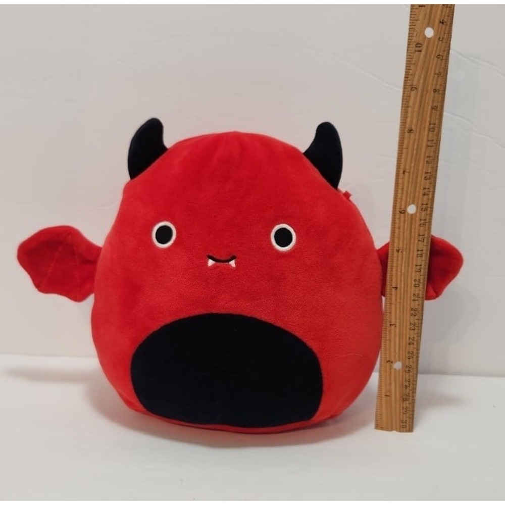 Squishmallow Dante Red Devil Vampire Collectable Stuffed Plush 8" - Picture 2 of 9